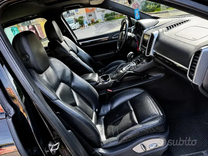 Porsche Cayenne 2010 photo 5