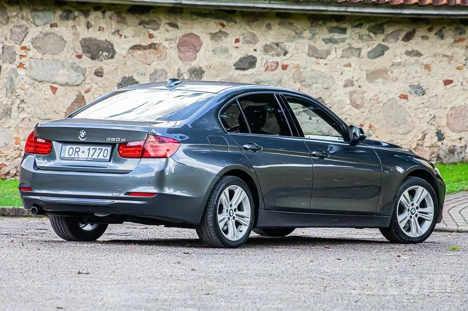 BMW 320D 2012 photo 5