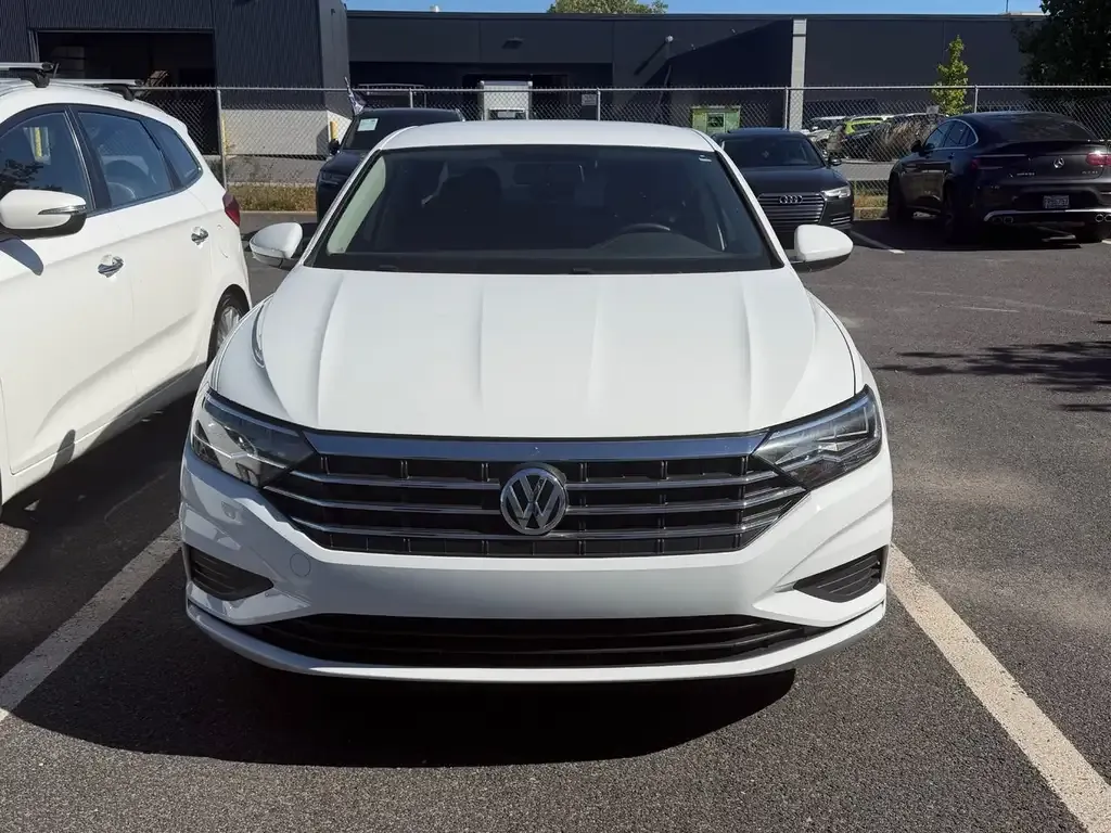 Volkswagen Jetta 2021 photo 2
