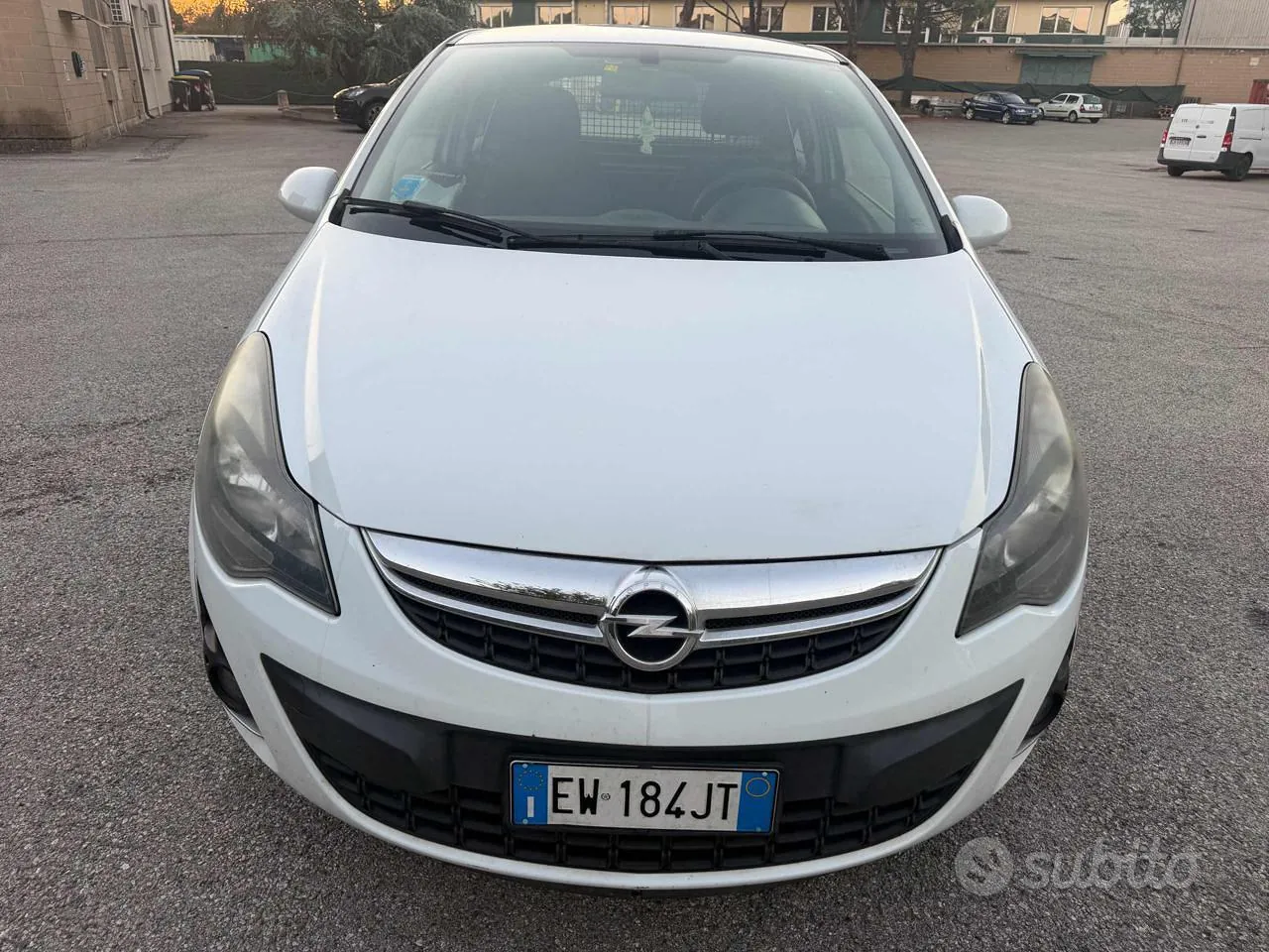 Opel Corsa 2014 photo 2