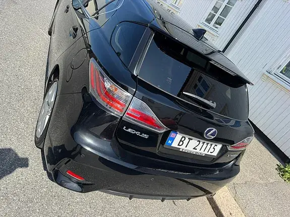 Lexus Ct200H 2015 photo 4