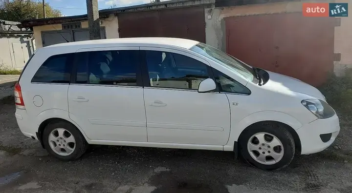 Opel Zafira 2011 photo 5