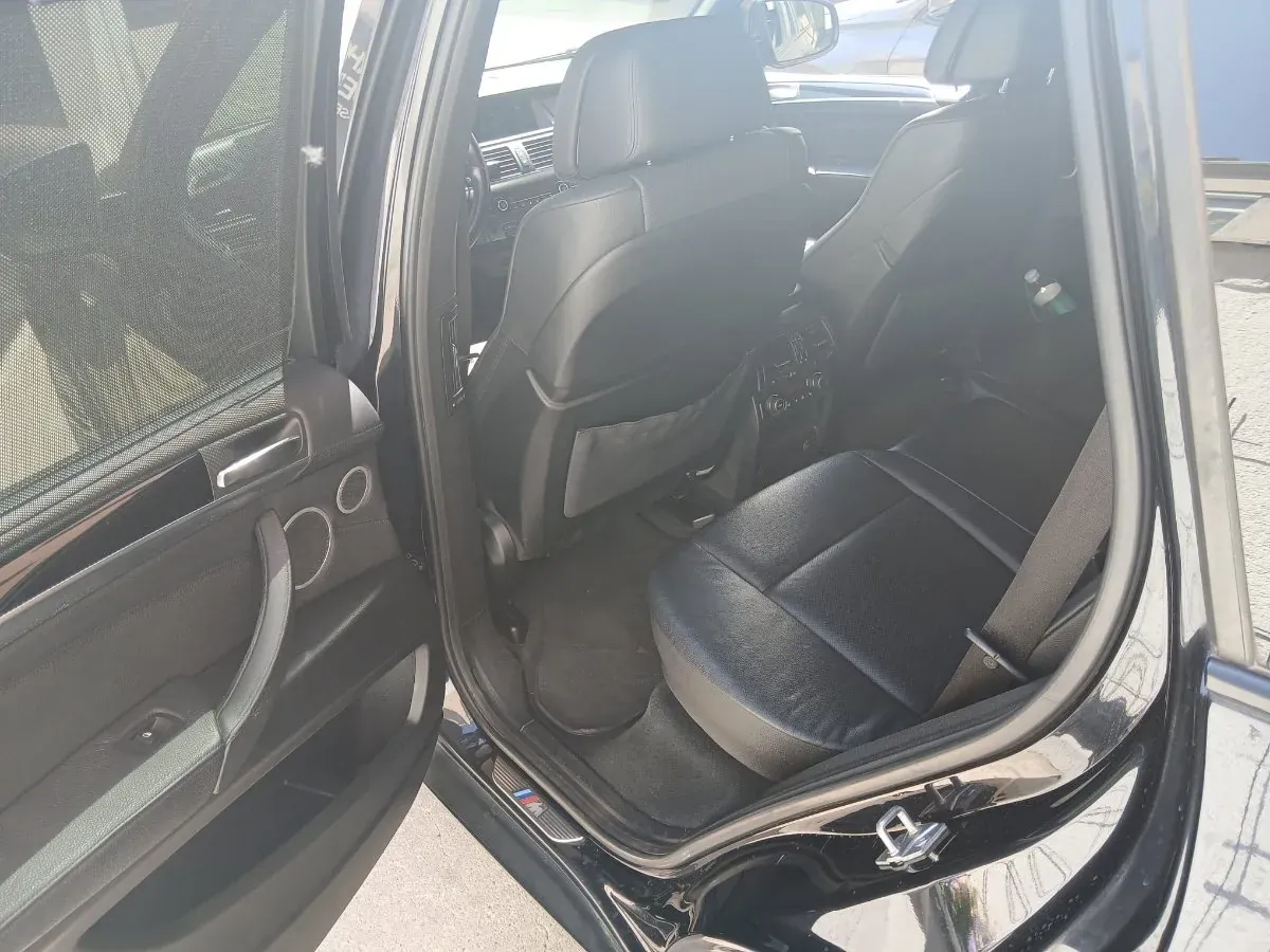 BMW X5 2011 photo 2