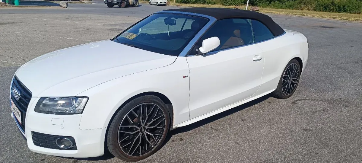 Audi A5 2009 photo 2