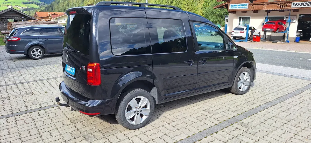 Volkswagen Caddy 2017 photo 2