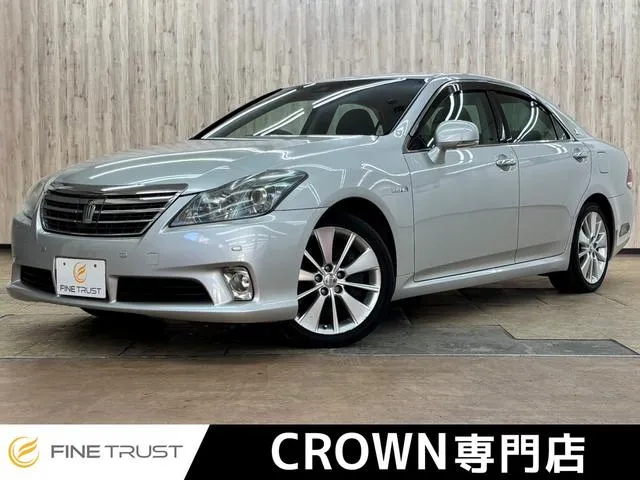 Toyota Crown Hybrid