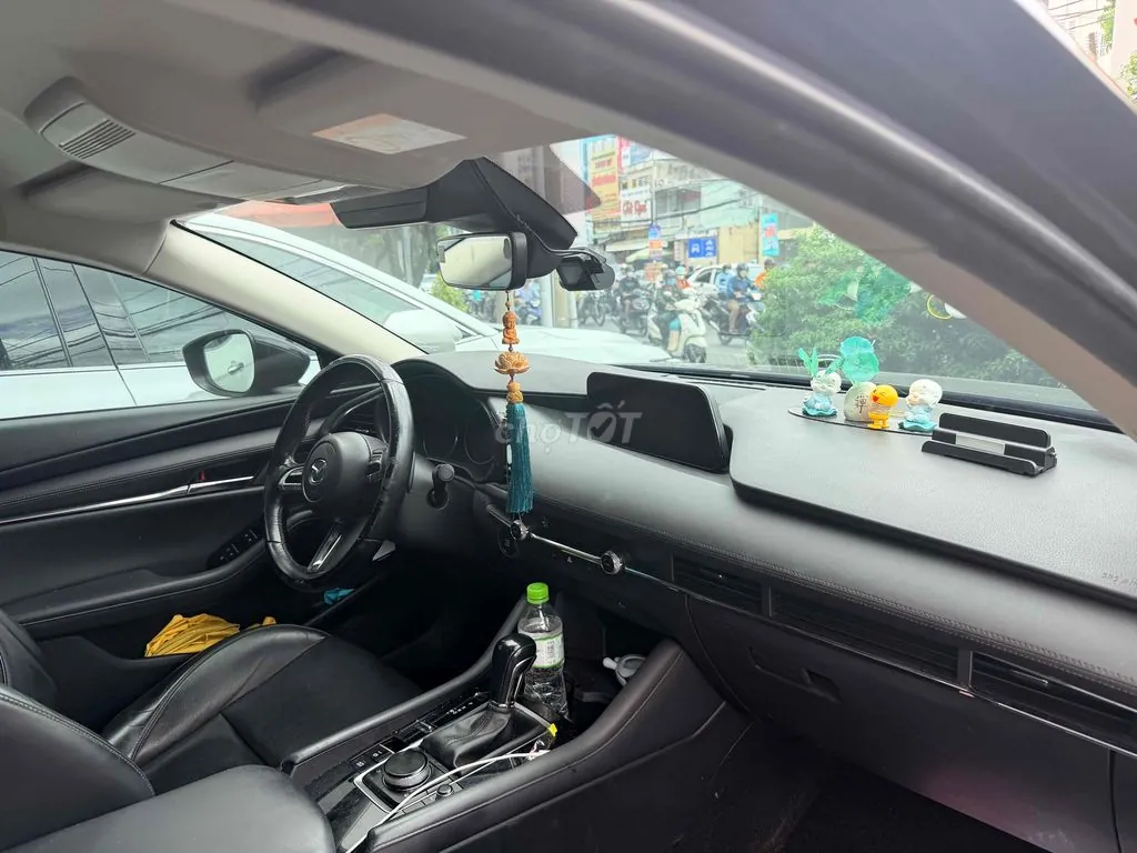 Mazda 3 2022 photo 3