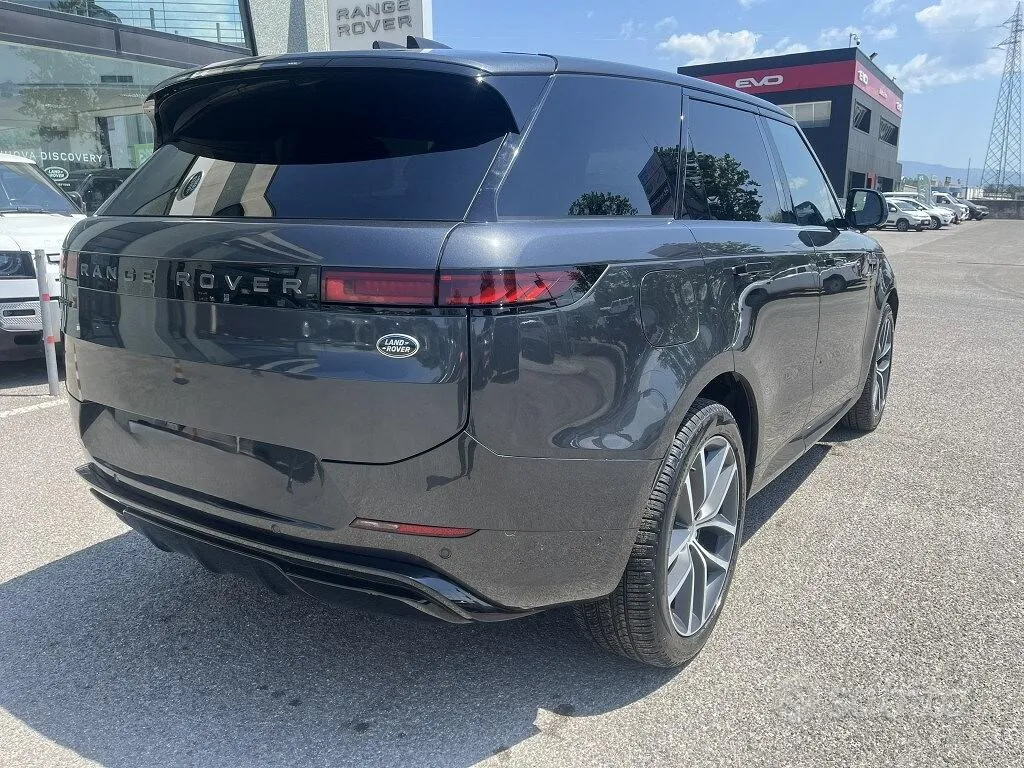 Land Rover Range Rover Sport 2023 photo 5