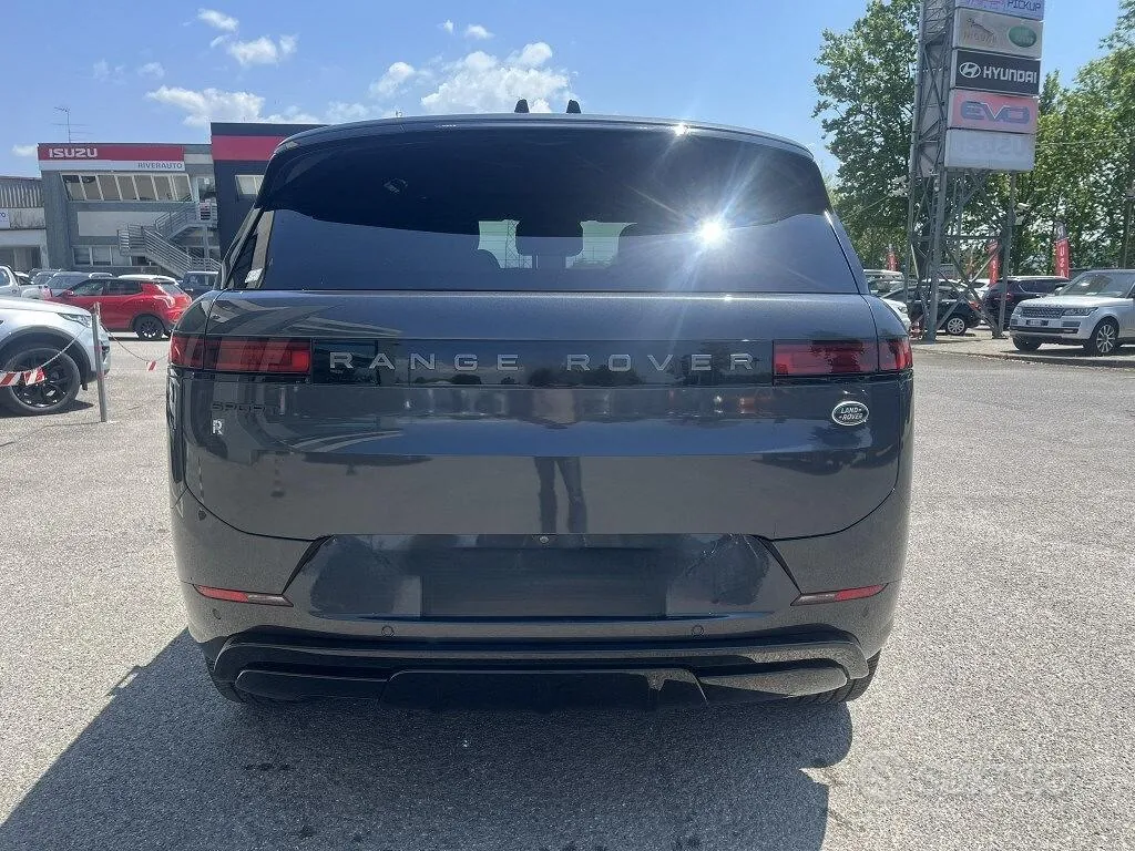 Land Rover Range Rover Sport 2023 photo 3