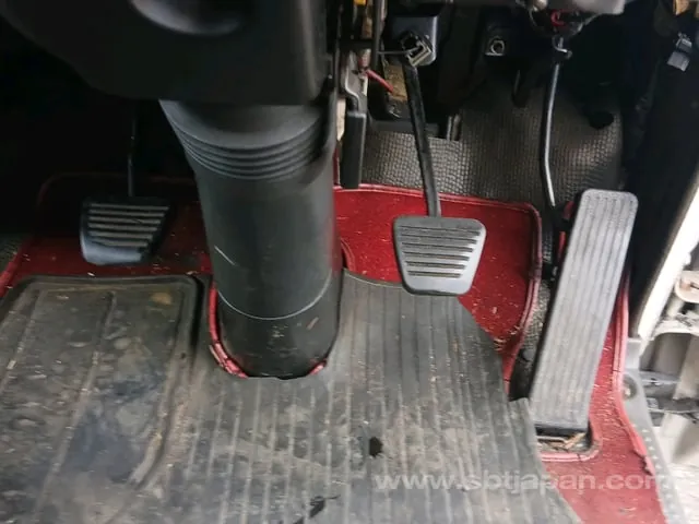 Isuzu Elf 2003 photo 4
