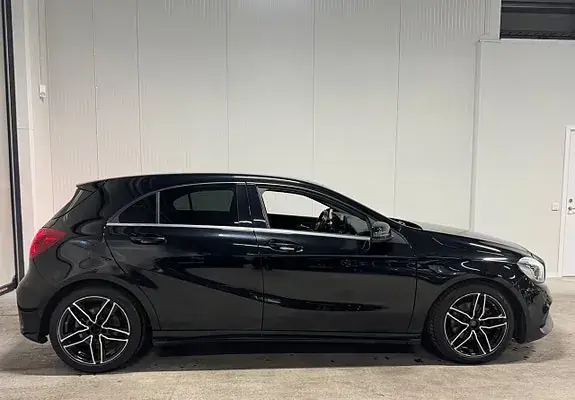 Mercedes-Benz A 180 2018 photo 2