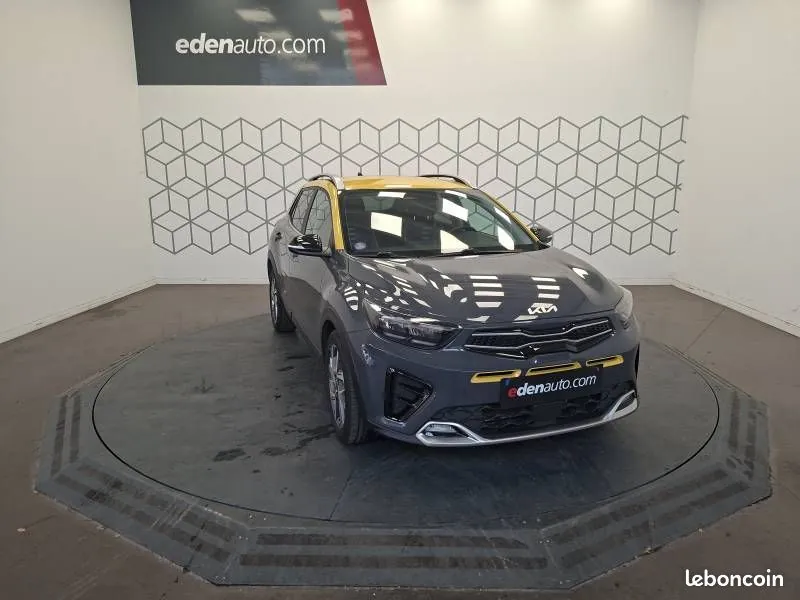 Kia Stonic 2022 photo 3