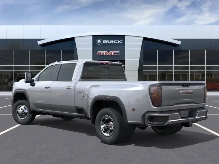 GMC Sierra 3500Hd 2026 photo 3