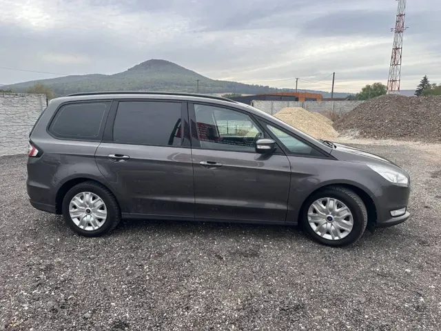 Ford Galaxy 2017 photo 3