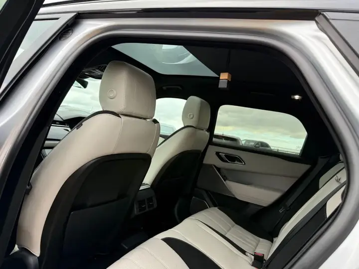 Land Rover Range Rover Velar 2018 photo 2