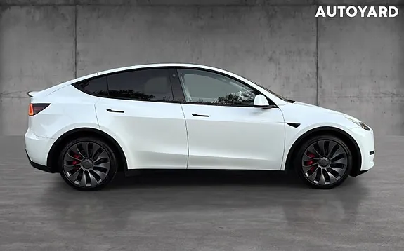 Tesla Model Y 2022 photo 4