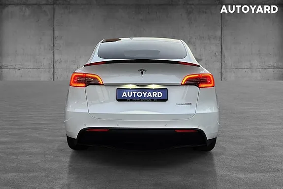 Tesla Model Y 2022 photo 5