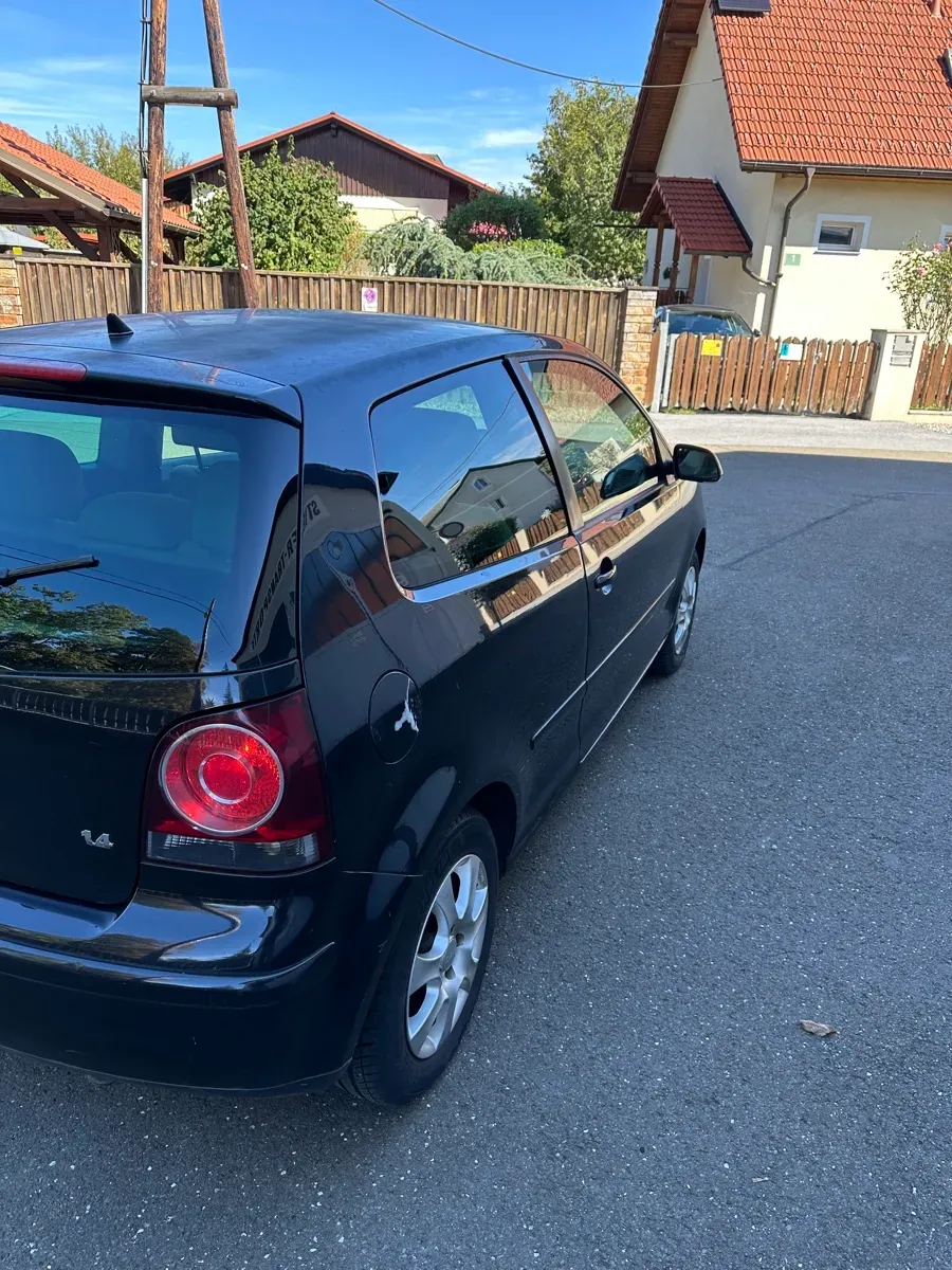 Volkswagen Polo 2008 photo 2