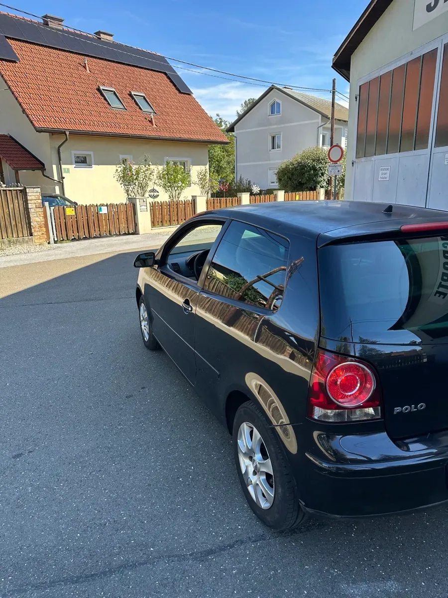 Volkswagen Polo 2008 photo 3