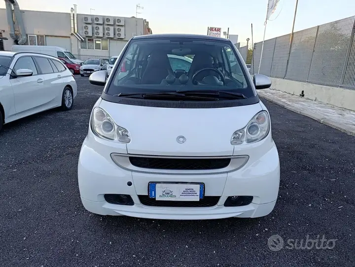 Smart Fortwo 2012 photo 2
