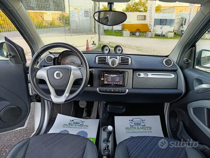 Smart Fortwo 2012 photo 5