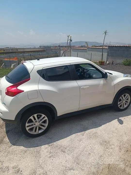 Nissan Juke 2011 photo 4