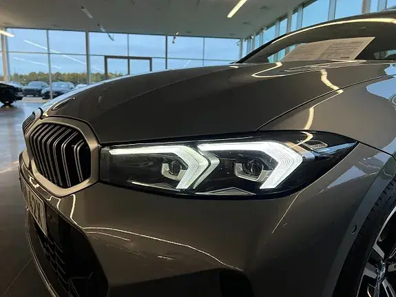 BMW 330E 2025 photo 3