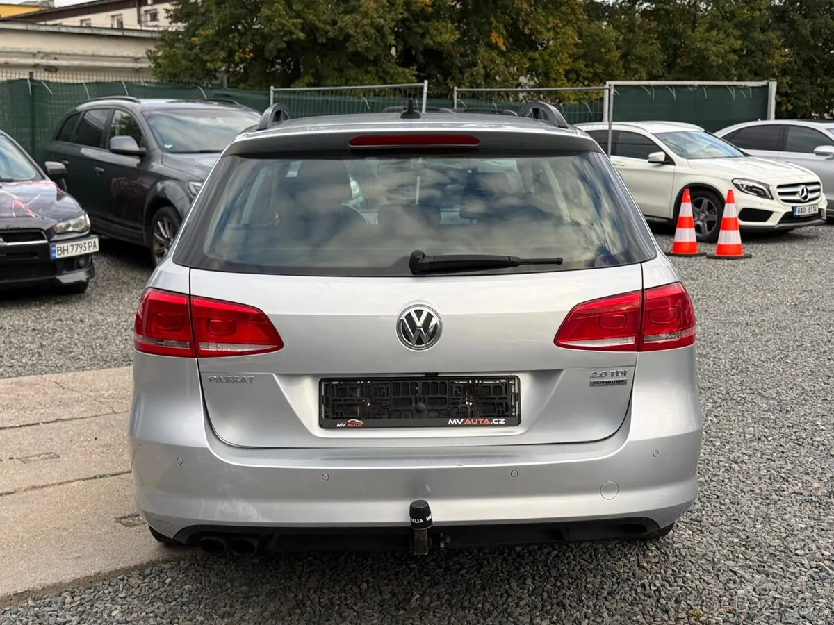 Volkswagen Passat 2013 photo 5