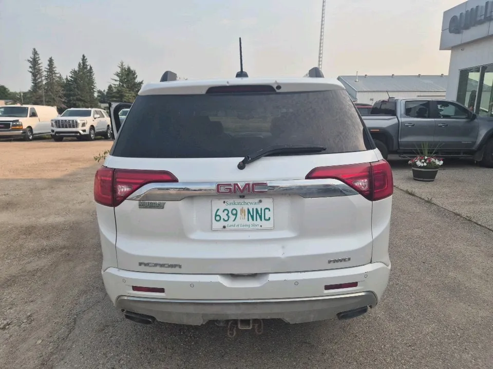 GMC Acadia 2017 photo 4