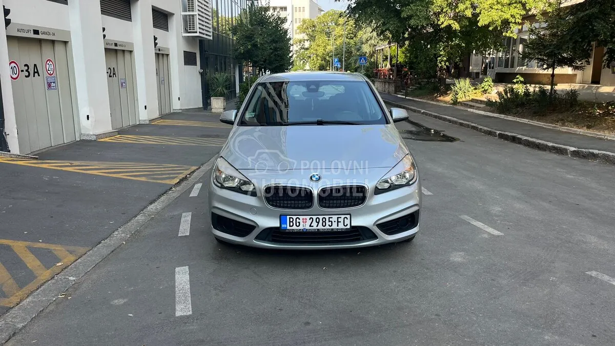 BMW 216