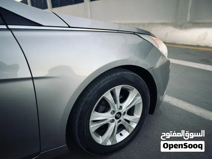 Hyundai Sonata 2011 photo 3