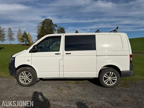 Volkswagen Transporter 2015 photo 2