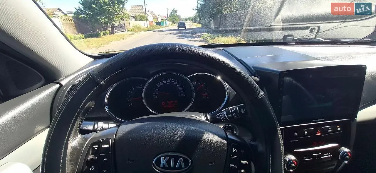 Kia Sorento 2010 photo 2
