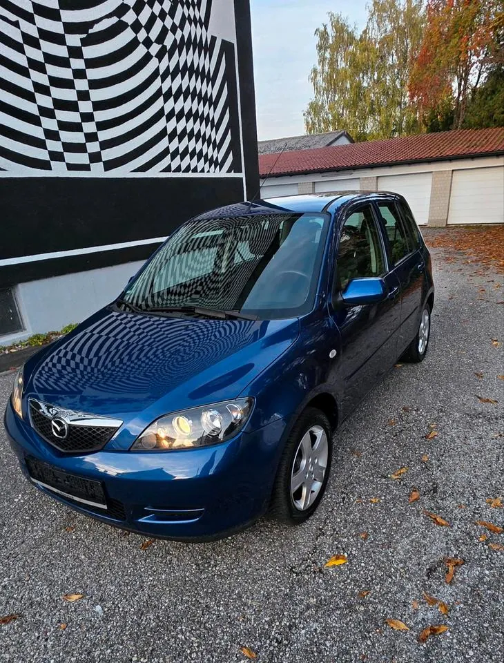 Mazda 2