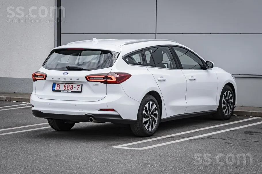 Ford Focus 2022 photo 4