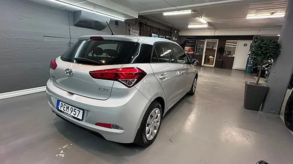 Hyundai I20 2017 photo 5