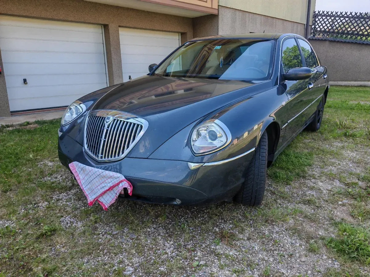 Lancia Thesis