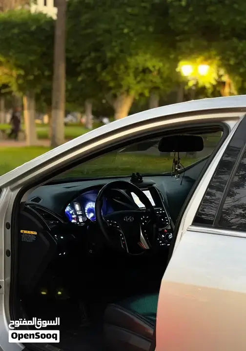 Hyundai Grandeur 2014 photo 3