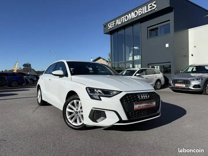 Audi A3 2023 photo 2