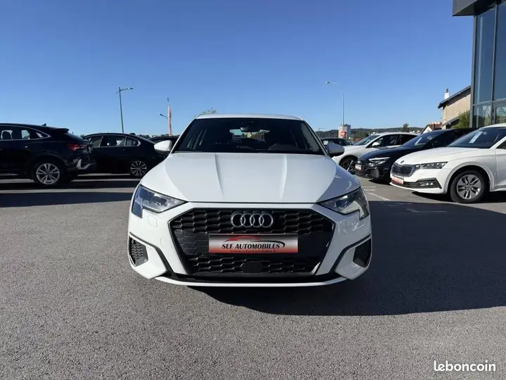 Audi A3 2023 photo 4