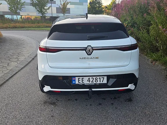 Renault Megane E-Tech 2022 photo 5