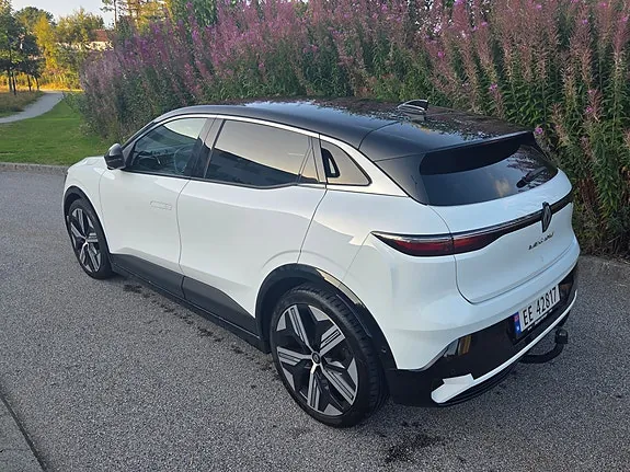 Renault Megane E-Tech 2022 photo 4