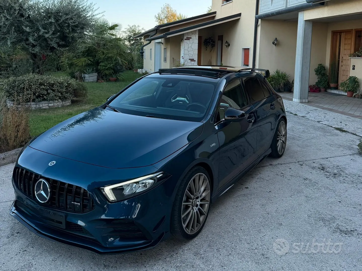 Mercedes-Benz A35