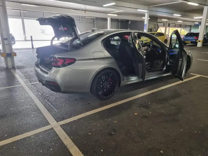 BMW 5 Series 2020 photo 3
