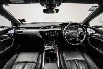 Audi E-Tron 2021 photo 4