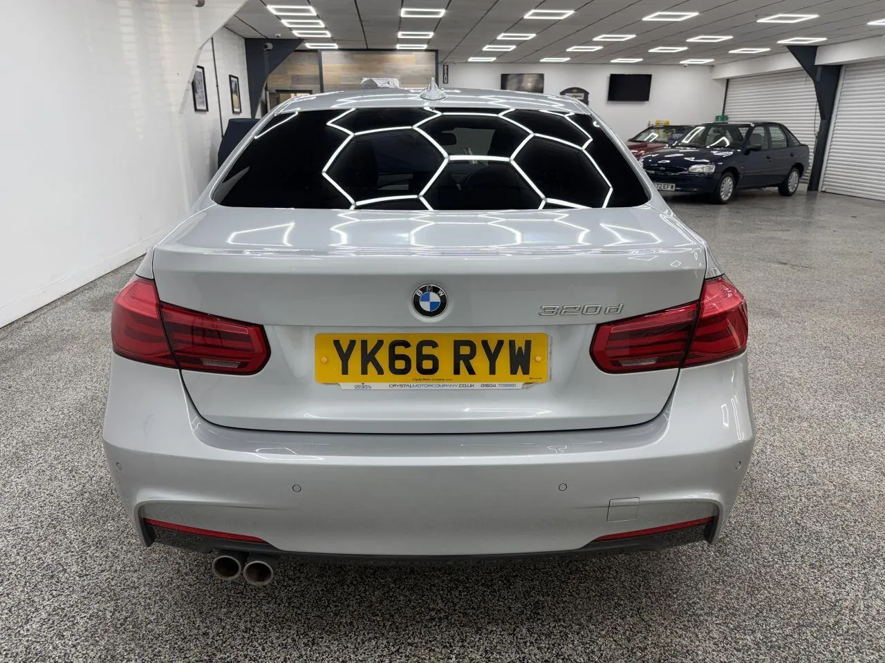 BMW 3 Series 2016 photo 4