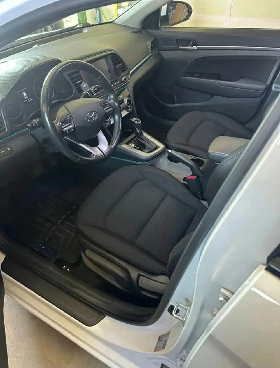 Hyundai Elantra 2020 photo 2