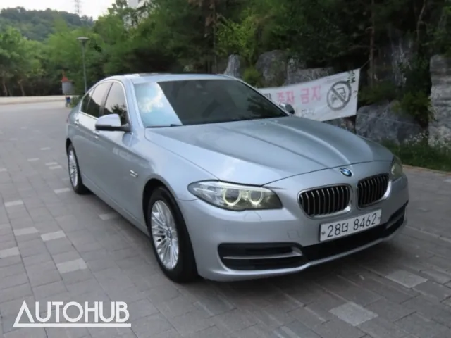 BMW 5 Series 2013 photo 2