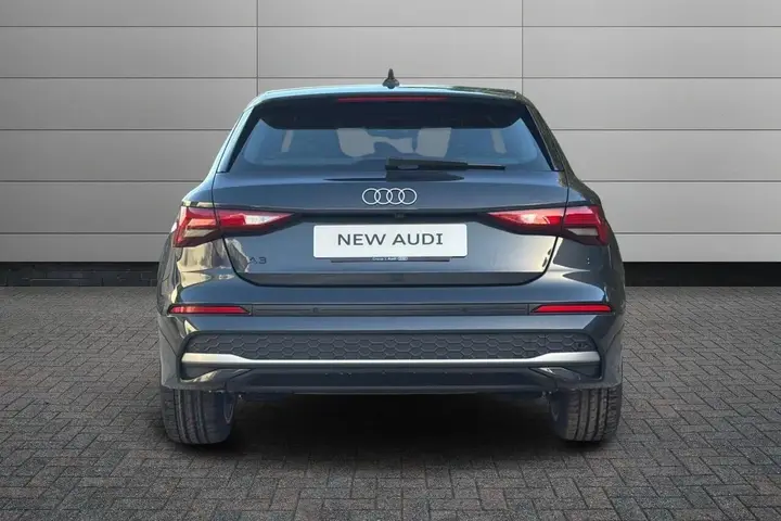 Audi A3 2026 photo 4