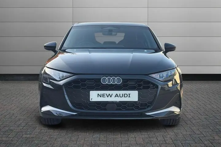 Audi A3 2026 photo 2